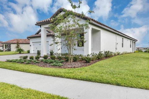 Villa ou maison à vendre à Orlando, Floride: 4 chambres, 225.66 m2 № 2430876 - photo 4