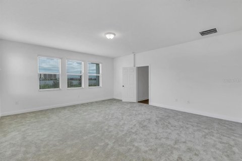 Villa ou maison à vendre à Orlando, Floride: 4 chambres, 225.66 m2 № 2430876 - photo 16