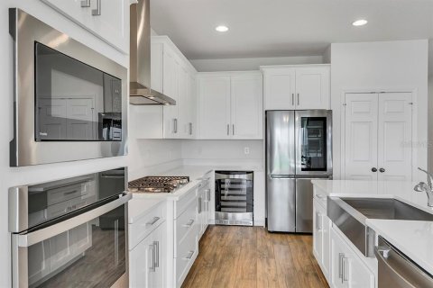 Villa ou maison à vendre à Orlando, Floride: 4 chambres, 225.66 m2 № 2430876 - photo 30