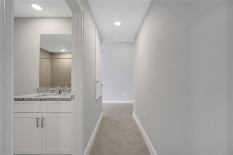 Casa en venta en Kissimmee, Florida, 4 dormitorios, 151.8 m2 № 1567575 - foto 24