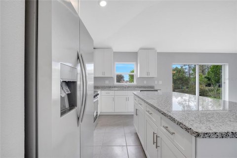 Casa en venta en Kissimmee, Florida, 4 dormitorios, 151.8 m2 № 1567575 - foto 14