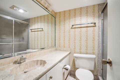 Condominio en venta en Hollywood, Florida, 2 dormitorios, 128.48 m2 № 1763229 - foto 10