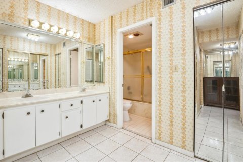 Condominio en venta en Hollywood, Florida, 2 dormitorios, 128.48 m2 № 1763229 - foto 7
