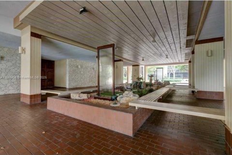 Condominio en venta en Hollywood, Florida, 2 dormitorios, 128.48 m2 № 1763229 - foto 17