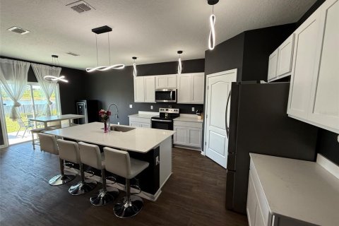 Casa en venta en Palm Coast, Florida, 5 dormitorios, 236.16 m2 № 2102463 - foto 9
