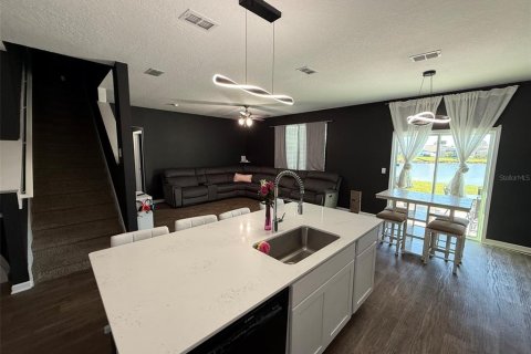 Casa en venta en Palm Coast, Florida, 5 dormitorios, 236.16 m2 № 2102463 - foto 11