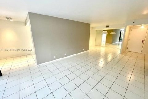 Copropriété à vendre à Miami, Floride: 2 chambres, 112.78 m2 № 1966638 - photo 9