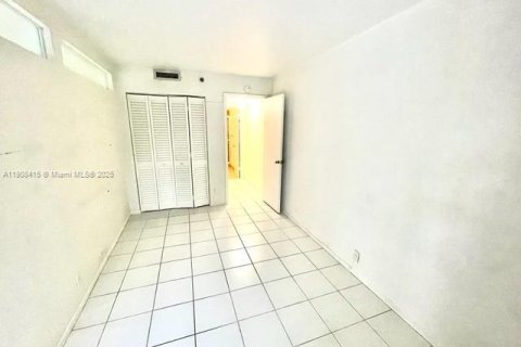 Copropriété à vendre à Miami, Floride: 2 chambres, 112.78 m2 № 1966638 - photo 21