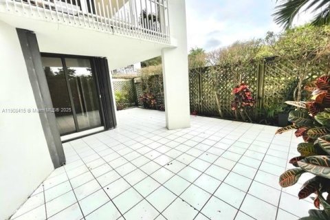 Copropriété à vendre à Miami, Floride: 2 chambres, 112.78 m2 № 1966638 - photo 24