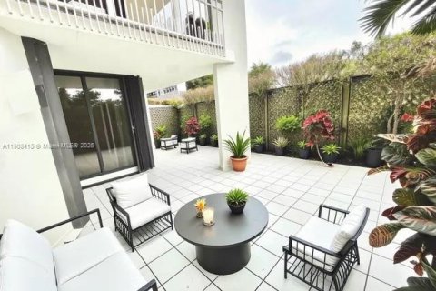 Copropriété à vendre à Miami, Floride: 2 chambres, 112.78 m2 № 1966638 - photo 13