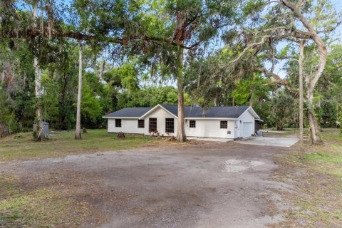 House in Plant City, Florida 3 bedrooms, 157.47 sq.m. № 1917466 - photo 2