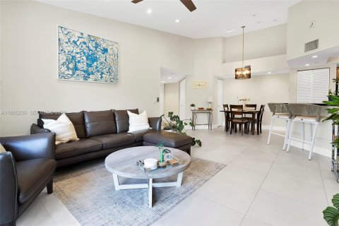Condo in Fort Lauderdale, Florida, 2 bedrooms  № 2079494 - photo 3