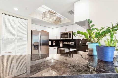 Condo in Fort Lauderdale, Florida, 2 bedrooms  № 2079494 - photo 9