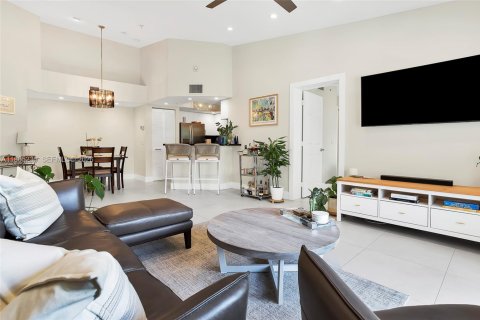 Condo in Fort Lauderdale, Florida, 2 bedrooms  № 2079494 - photo 4