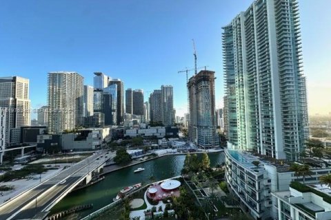 Condominio en alquiler en Miami, Florida, 1 dormitorio, 68.75 m2 № 2041391 - foto 17