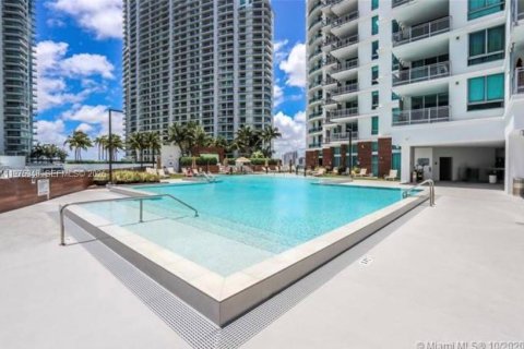 Condominio en alquiler en Miami, Florida, 1 dormitorio, 68.75 m2 № 2041391 - foto 28