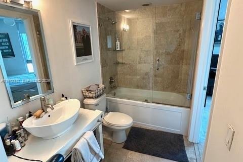 Condominio en alquiler en Miami, Florida, 1 dormitorio, 68.75 m2 № 2041391 - foto 13