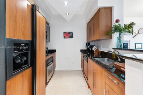 Снять в аренду кондоминиум в Майами, Флорида 1 спальня, 78.6м2, № 2145788 - фото 6