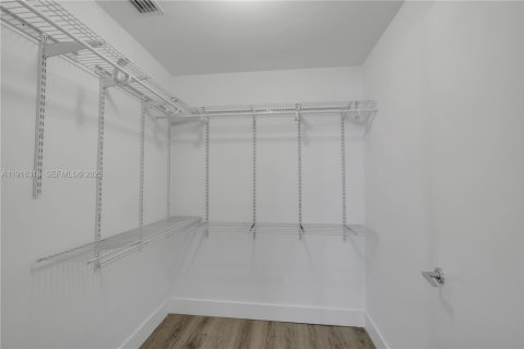 Condominio en venta en Aventura, Florida, 2 dormitorios, 160.72 m2 № 1982816 - foto 18