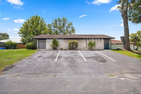 Propiedad comercial en Ocala, Florida 4 dormitorios, 161.28 m2 № 2116604