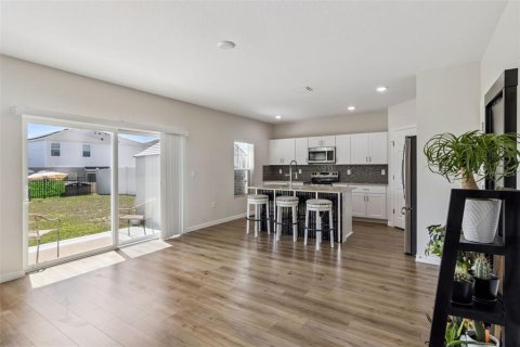 Villa ou maison à vendre à Haines City, Floride: 5 chambres, 226.96 m2 № 2096997 - photo 10