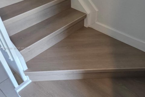 House in Homestead, Florida 3 bedrooms, 143.53 sq.m. № 2068018 - photo 10