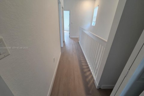 House in Homestead, Florida 3 bedrooms, 143.53 sq.m. № 2068018 - photo 16