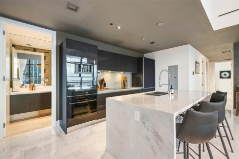 Copropriété à vendre à Miami, Floride: 2 chambres, 104.7 m2 № 2257163 - photo 6