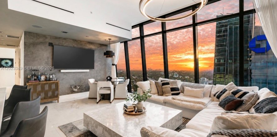 Condo à Miami, Floride, 2 chambres  № 2257163