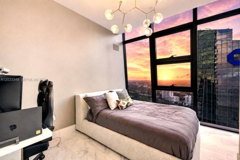 Copropriété à vendre à Miami, Floride: 2 chambres, 104.7 m2 № 2257163 - photo 16