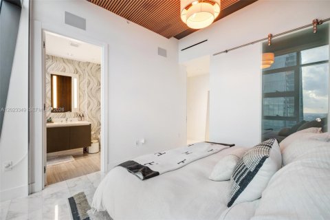 Copropriété à vendre à Miami, Floride: 2 chambres, 104.7 m2 № 2257163 - photo 14
