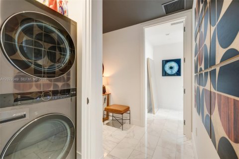 Copropriété à vendre à Miami, Floride: 2 chambres, 104.7 m2 № 2257163 - photo 19
