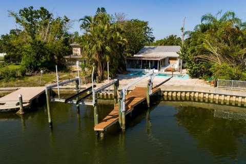 Casa en venta en Saint Petersburg, Florida, 3 dormitorios, 157 m2 № 1744481 - foto 9