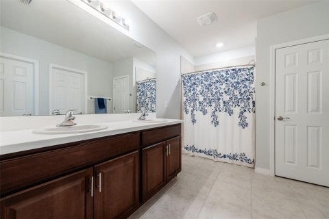 Casa en venta en Cape Coral, Florida, 3 dormitorios, 162.3 m2 № 1901237 - foto 18