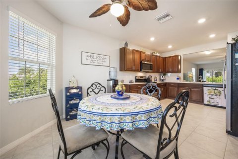 Casa en venta en Cape Coral, Florida, 3 dormitorios, 162.3 m2 № 1901237 - foto 8