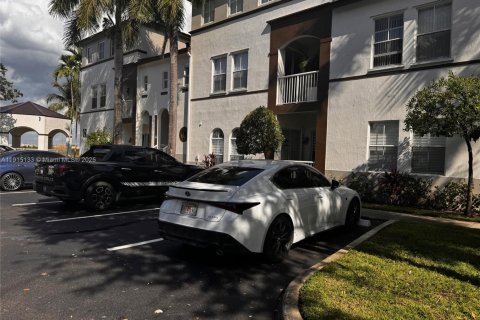 Condominio en alquiler en Miramar, Florida, 3 dormitorios, 138.52 m2 № 1970732 - foto 12