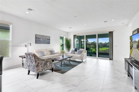 Casa en venta en Port St. Lucie, Florida, 4 dormitorios, 209.4 m2 № 2248214 - foto 22