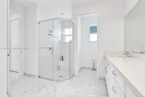 Casa en venta en Port St. Lucie, Florida, 4 dormitorios, 209.4 m2 № 2248214 - foto 30
