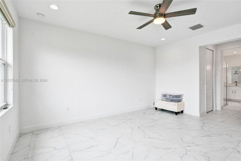 Casa en venta en Port St. Lucie, Florida, 4 dormitorios, 209.4 m2 № 2248214 - foto 28