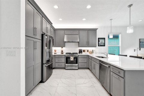 Casa en venta en Port St. Lucie, Florida, 4 dormitorios, 209.4 m2 № 2248214 - foto 13