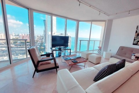 Снять в аренду кондоминиум в Санни-Айлс-Бич, Флорида 2 спальни, 132.2м2, № 1935200 - фото 4