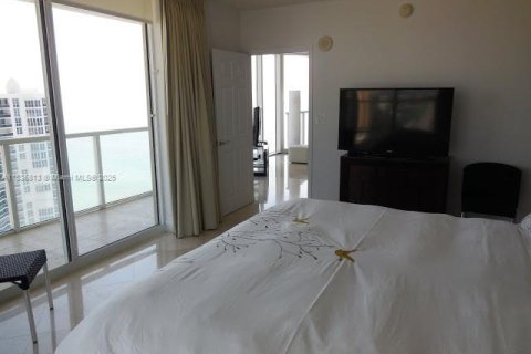 Снять в аренду кондоминиум в Санни-Айлс-Бич, Флорида 2 спальни, 132.2м2, № 1935200 - фото 7