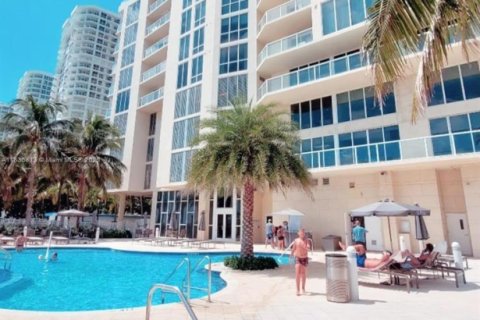 Снять в аренду кондоминиум в Санни-Айлс-Бич, Флорида 2 спальни, 132.2м2, № 1935200 - фото 19