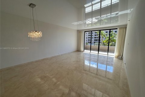 Снять в аренду кондоминиум в Ки-Бискейн, Флорида 2 спальни, 142.33м2, № 2017029 - фото 8