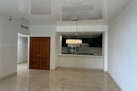 Снять в аренду кондоминиум в Ки-Бискейн, Флорида 2 спальни, 142.33м2, № 2017029 - фото 6