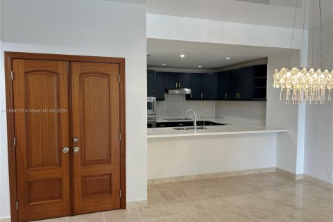 Снять в аренду кондоминиум в Ки-Бискейн, Флорида 2 спальни, 142.33м2, № 2017029 - фото 7