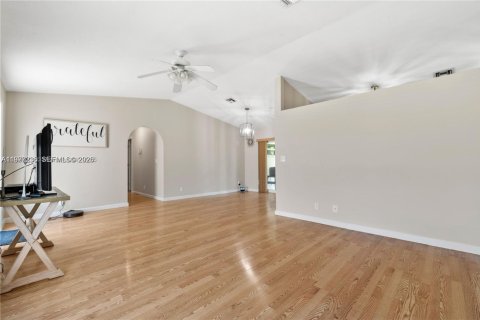 Villa ou maison à vendre à Homestead, Floride: 3 chambres, 167.97 m2 № 2044681 - photo 13