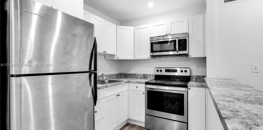 Appartement à Miami, Floride 2 chambres, 60.39 m2 № 1874619