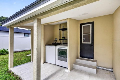 Villa ou maison à vendre à Dade City, Floride: 2 chambres, 67.26 m2 № 2236345 - photo 24