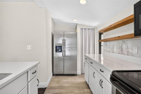 Villa ou maison à vendre à Dade City, Floride: 2 chambres, 67.26 m2 № 2236345 - photo 13